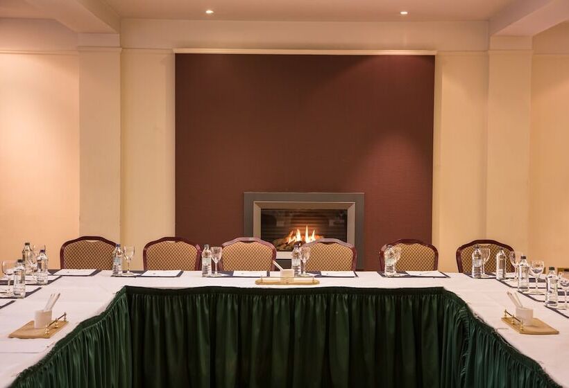 Отель Everglades