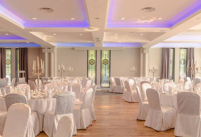 Отель Everglades