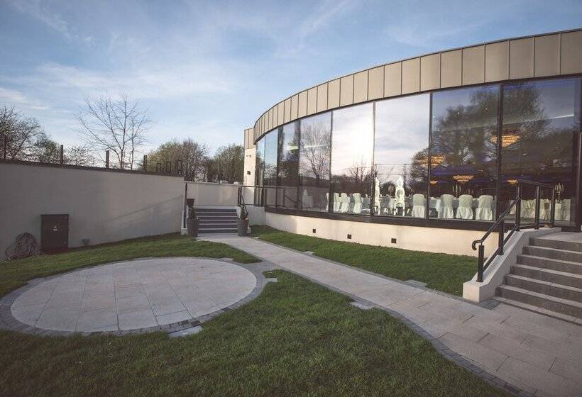 Отель Everglades