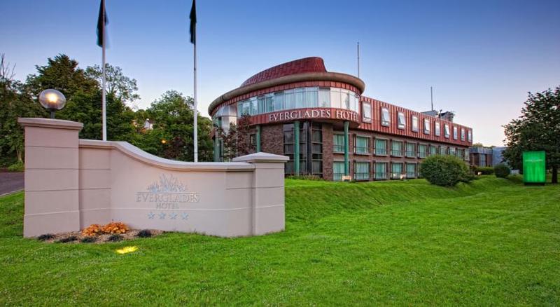 Отель Everglades