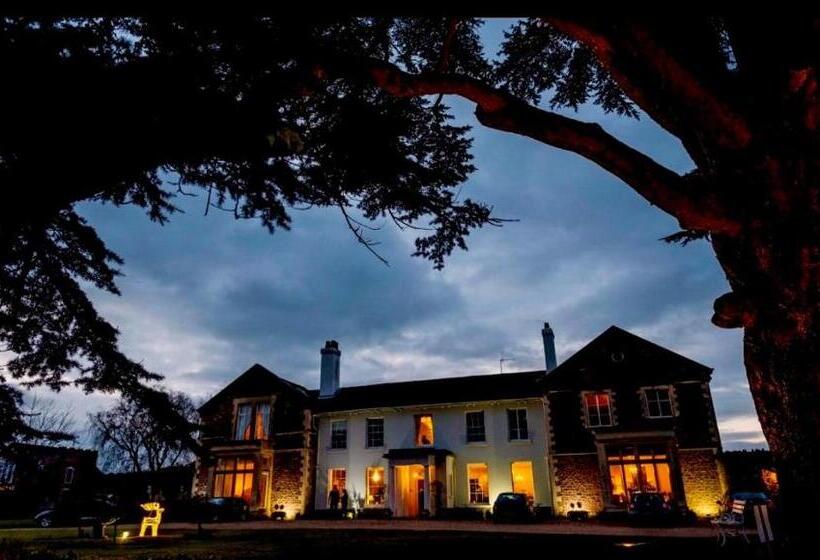בית מלון כפרי Glewstone Court Country House