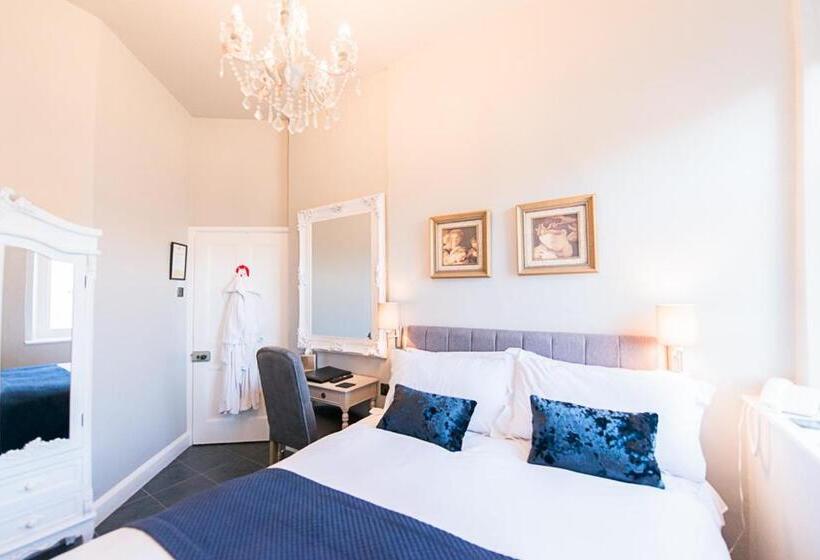 בית מלון כפרי Glewstone Court Country House