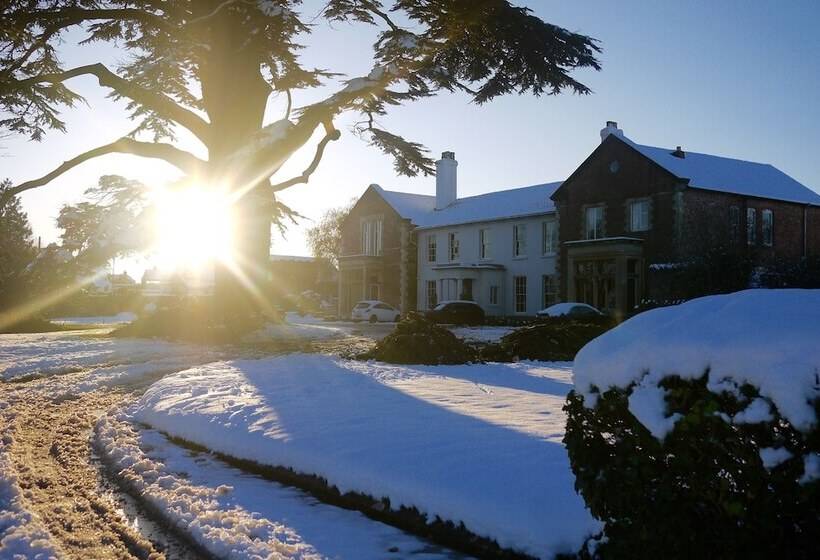 בית מלון כפרי Glewstone Court Country House