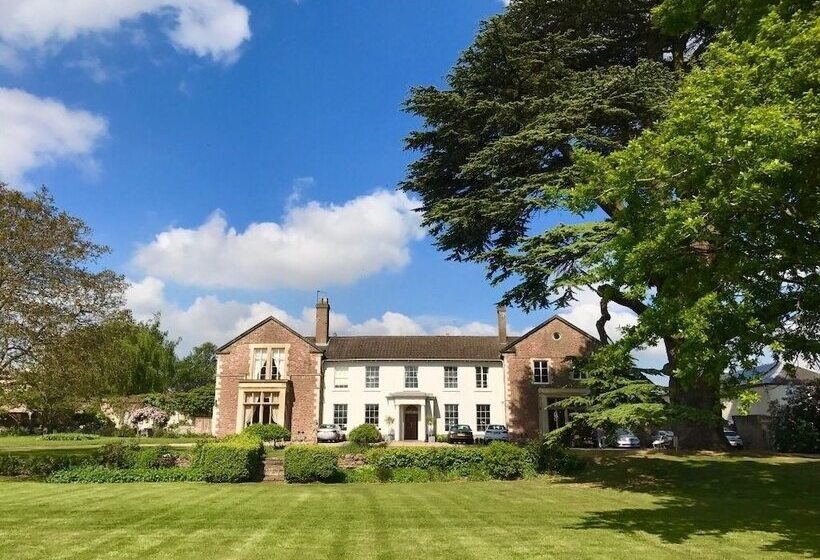 בית מלון כפרי Glewstone Court Country House