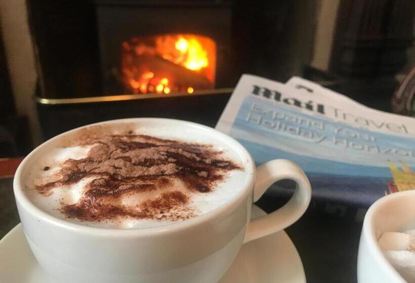 בית מלון כפרי Glewstone Court Country House