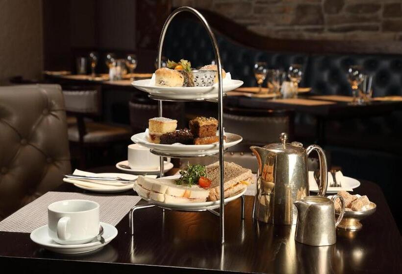 Отель Golden Lion