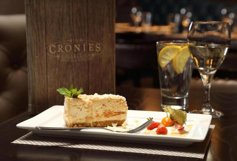 Отель Golden Lion