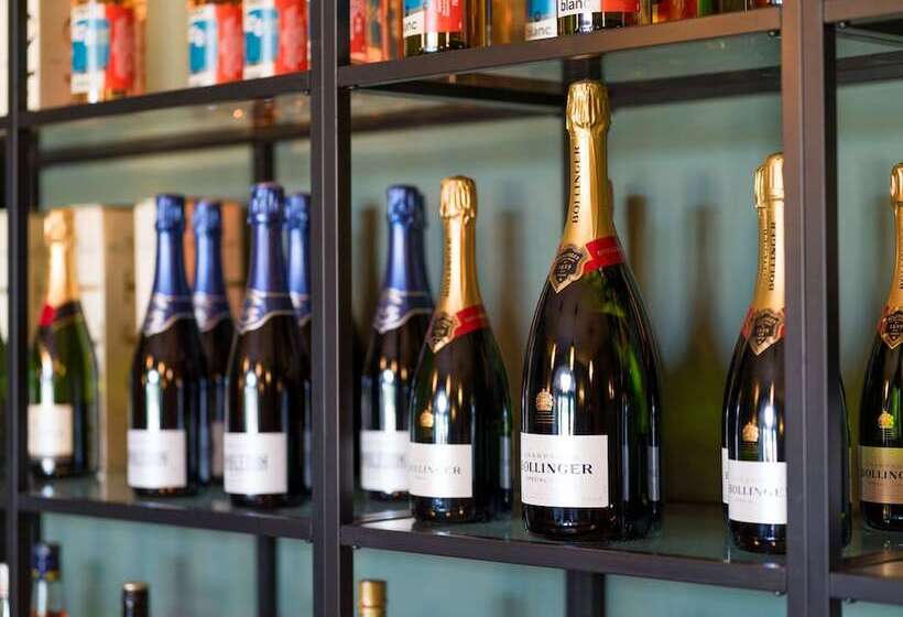 בית מלון כפרי The Riverside