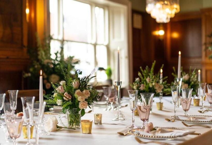 فندق The Grosvenor Stockbridge