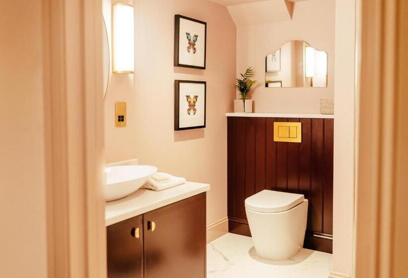 בית מלון כפרי The Grosvenor Stockbridge