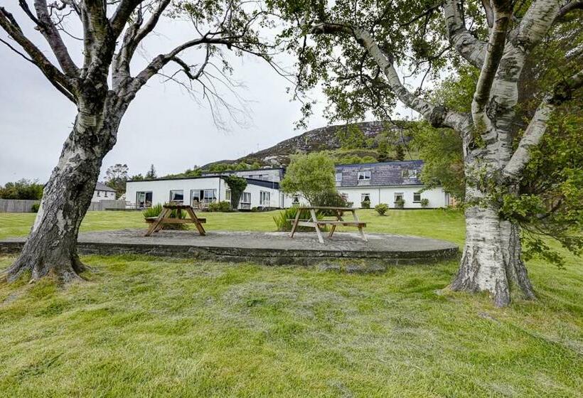 Отель Harbour House