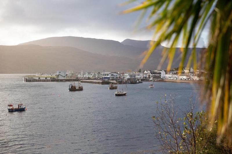 Отель Harbour House