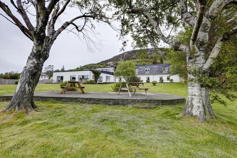 Отель Harbour House