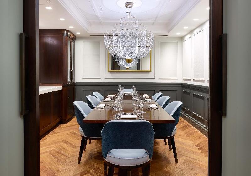 Отель The Mayfair Townhouse An Iconic Luxury