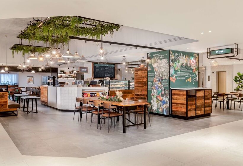 هتل Hilton London Metropole