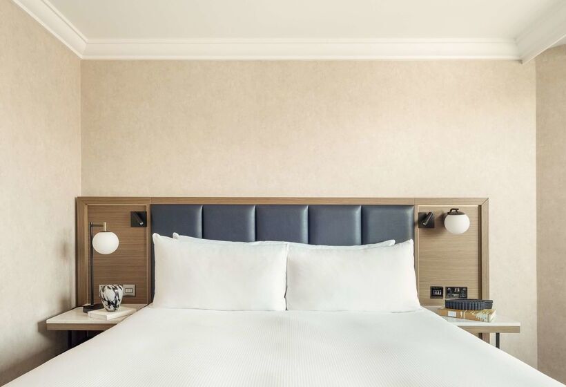 هتل Hilton London Metropole