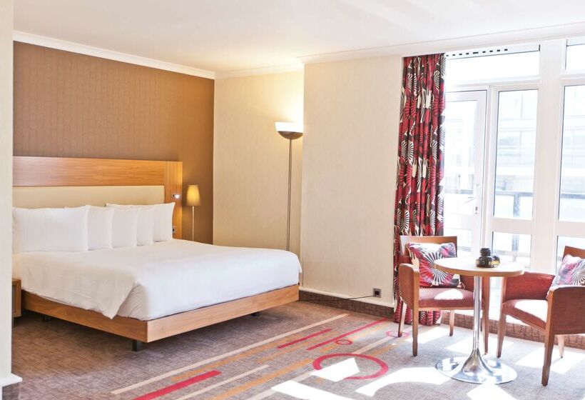 هتل Hilton London Olympia
