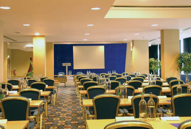 هتل Hilton London Olympia