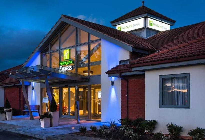 Отель Holiday Inn Express Portsmouth – North, An Ihg
