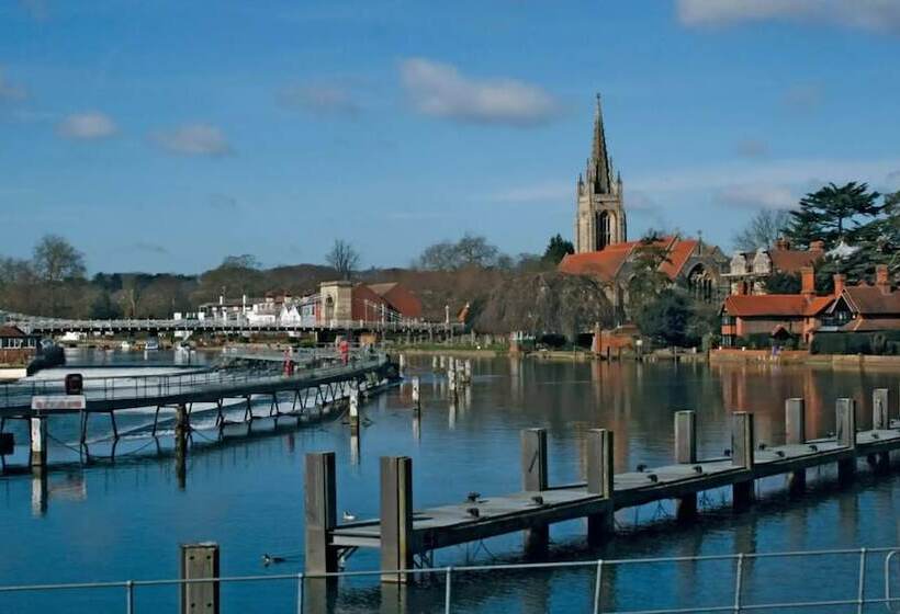 ホテル Holiday Inn High Wycombe M40, Jct.4, An Ihg