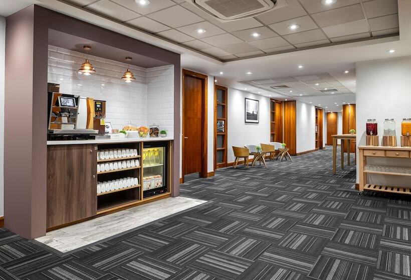 ホテル Holiday Inn High Wycombe M40, Jct.4, An Ihg