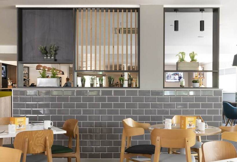 Отель Holiday Inn Norwich, Ipswich Road, An Ihg