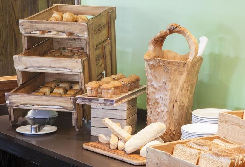 Отель Holiday Inn Norwich, Ipswich Road, An Ihg