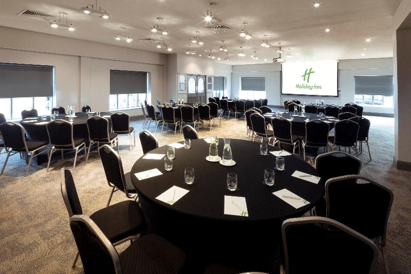 Отель Holiday Inn Reading South M4 Jct 11, An Ihg