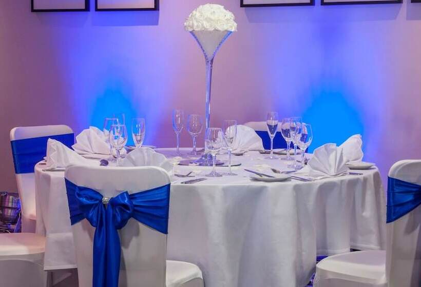 ホテル Holiday Inn Swindon, An Ihg