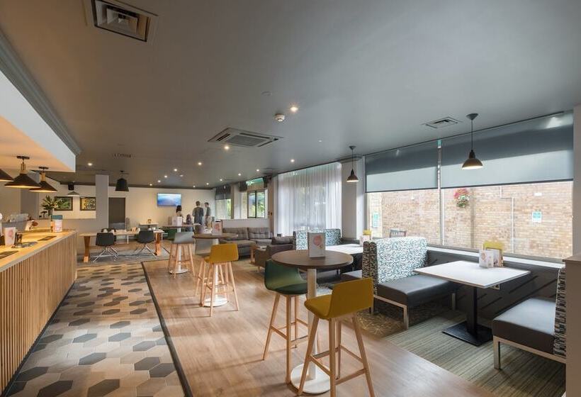 ホテル Holiday Inn Swindon, An Ihg