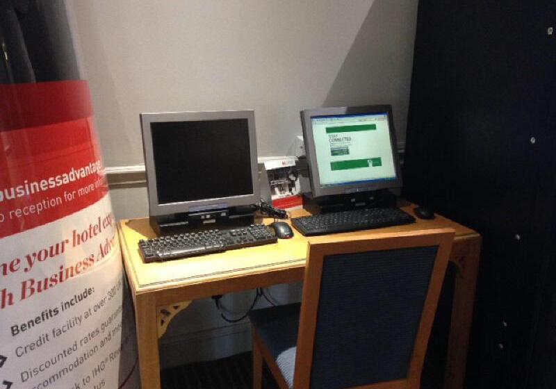 Отель Holiday Inn Warrington, An Ihg