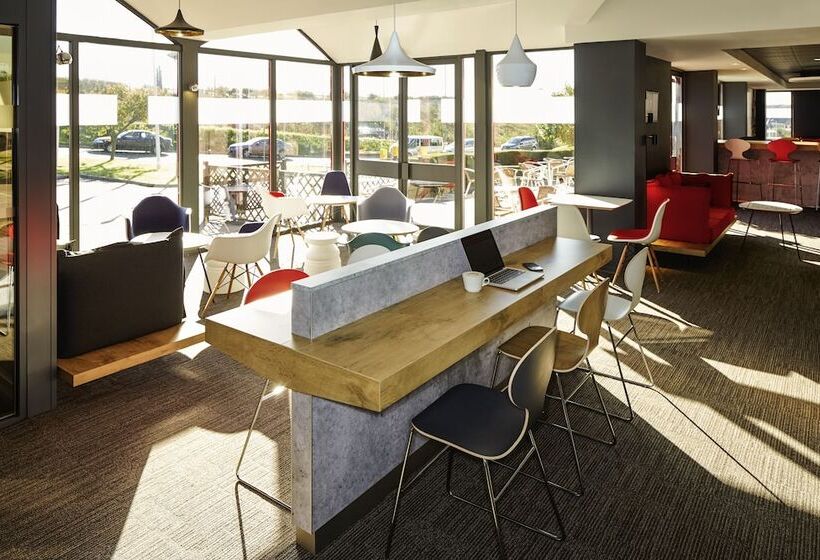 호텔 Ibis London Luton Airport
