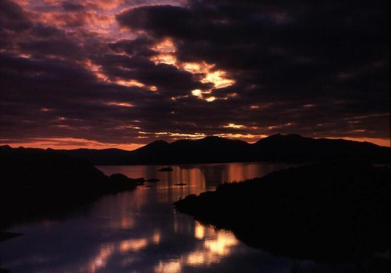 هتل Knipoch House