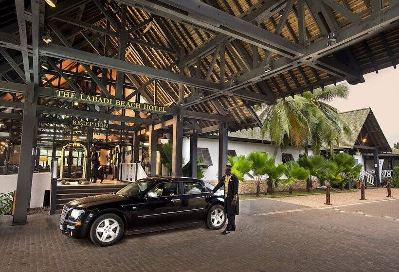 هتل Labadi Beach