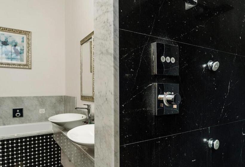 ホテル Lainston House