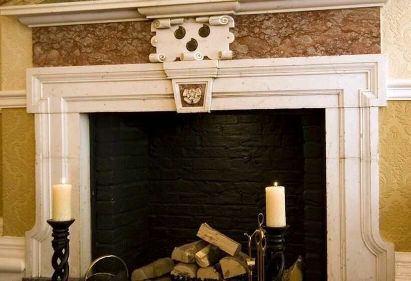 Отель Larpool Hall