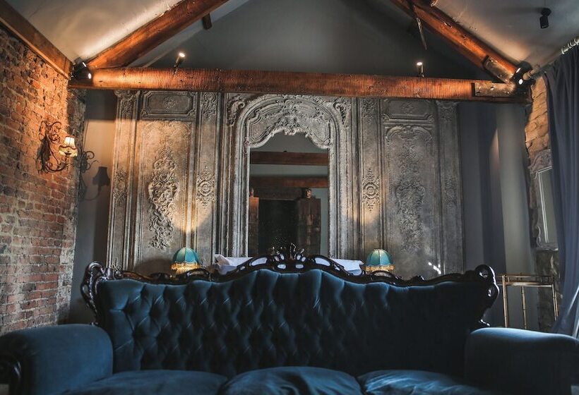 בית מלון כפרי Le Petit Chateau & William De Percy