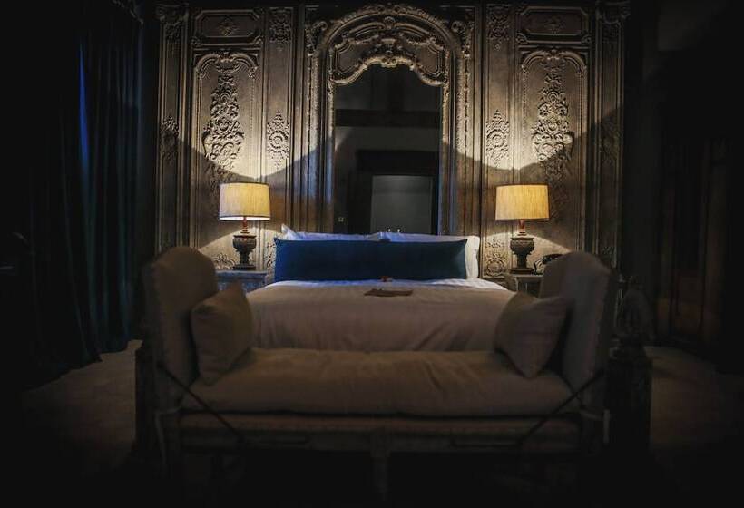 בית מלון כפרי Le Petit Chateau & William De Percy