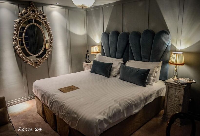 בית מלון כפרי Le Petit Chateau & William De Percy