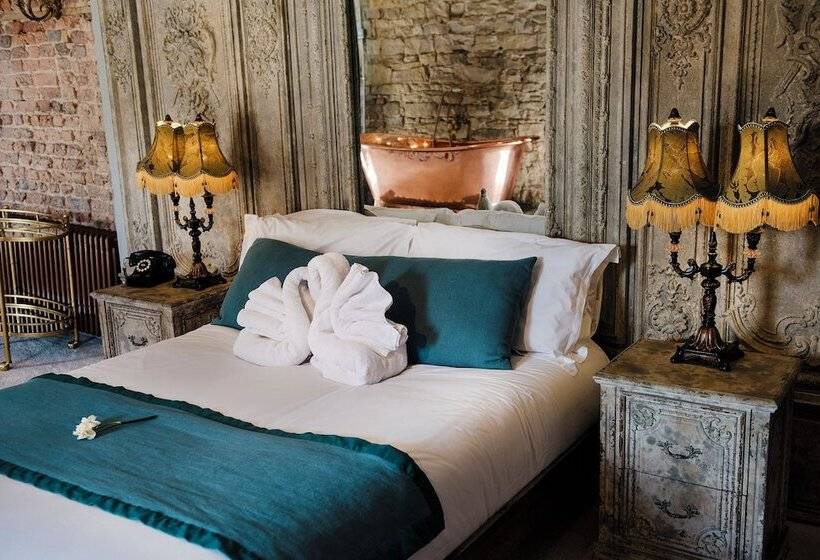 בית מלון כפרי Le Petit Chateau & William De Percy