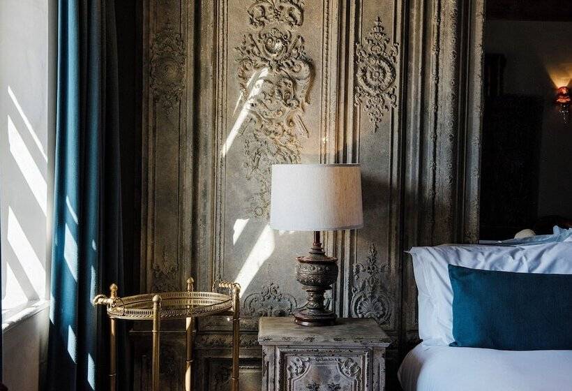 בית מלון כפרי Le Petit Chateau & William De Percy