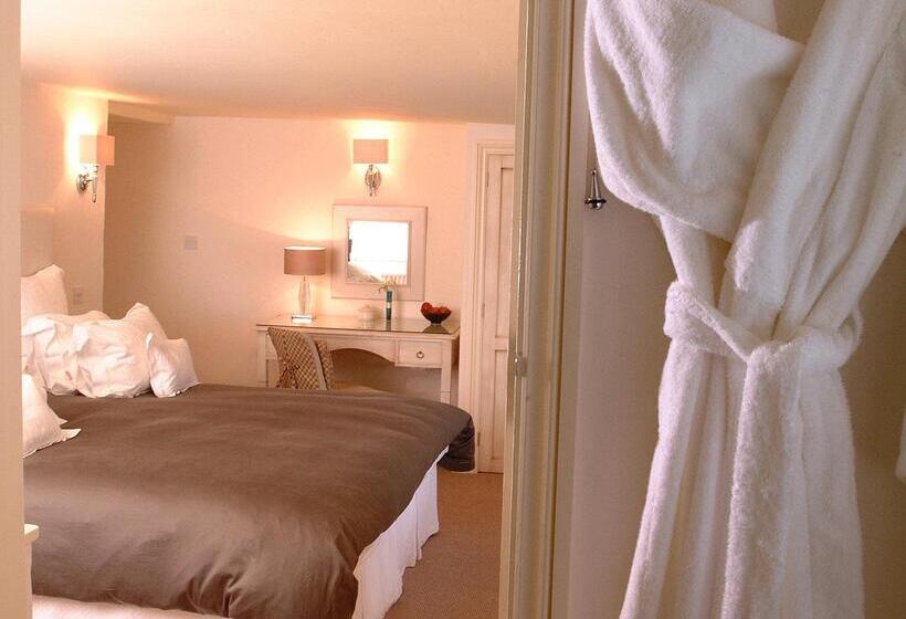 Lugger Hotel ‘a Bespoke Hotel’