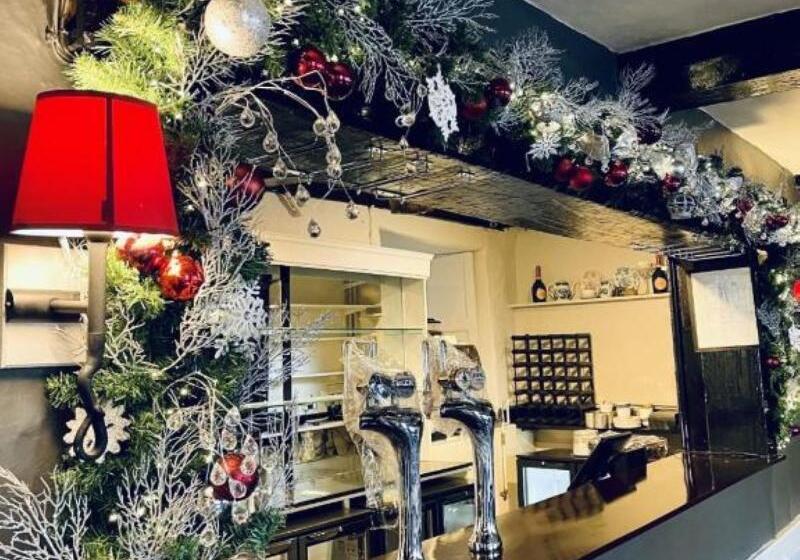 فندق Macdonald Bear