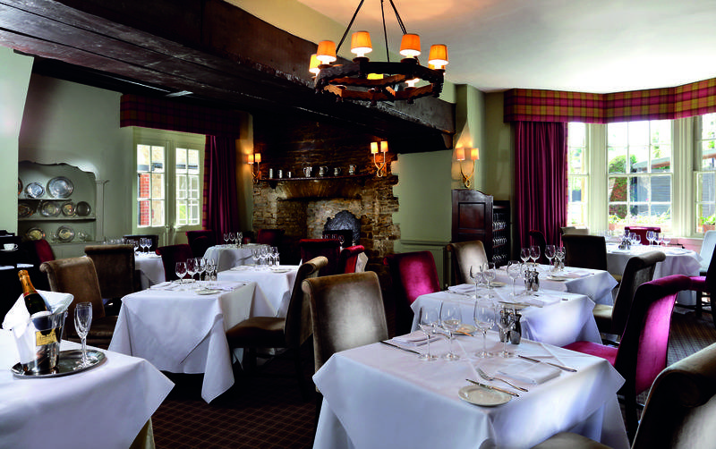 فندق Macdonald Bear