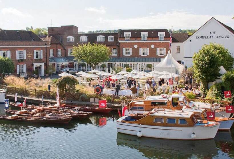 ホテル Macdonald Compleat Angler