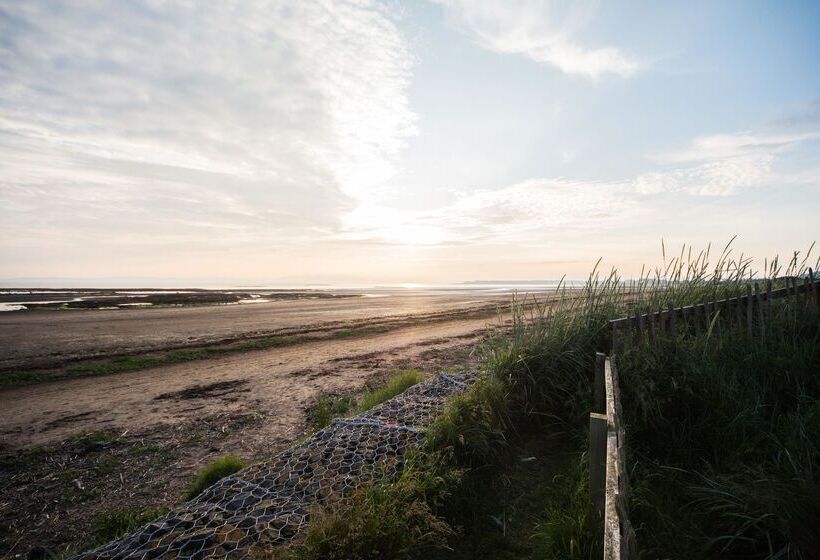 בית מלון כפרי Marine Troon