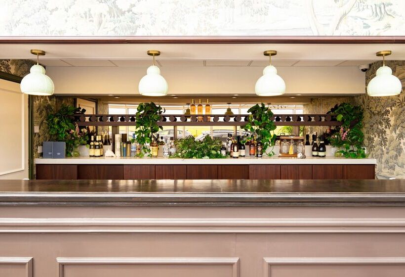 בית מלון כפרי Marine Troon