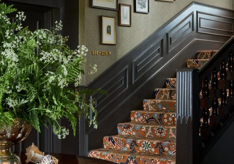 בית מלון כפרי Marine Troon