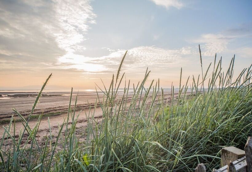 בית מלון כפרי Marine Troon