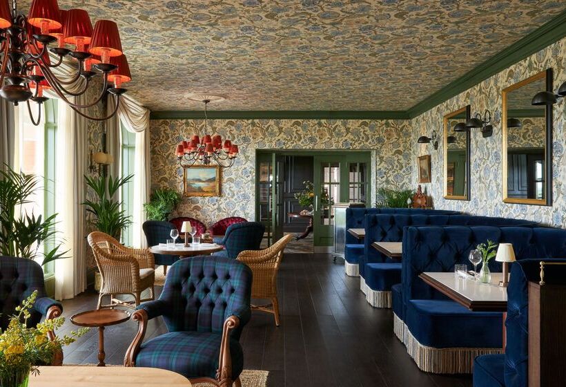 בית מלון כפרי Marine Troon